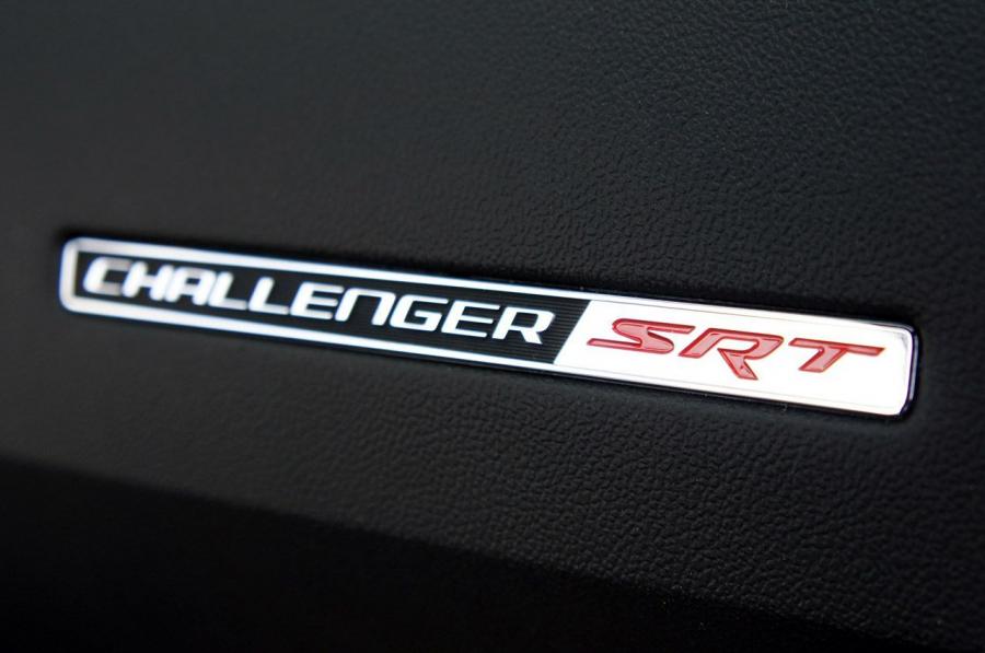  Dodge Challenger SRT8 392 2011 года  (фото 71 из 115)